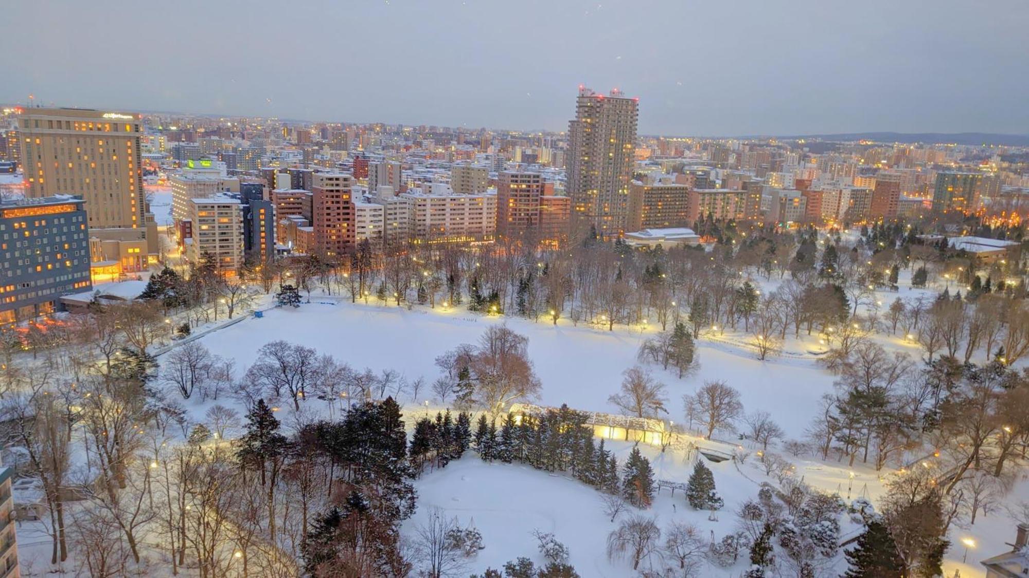 Premier Hotel Nakajima Park Sapporo Bagian luar foto Harrods Run in the winter