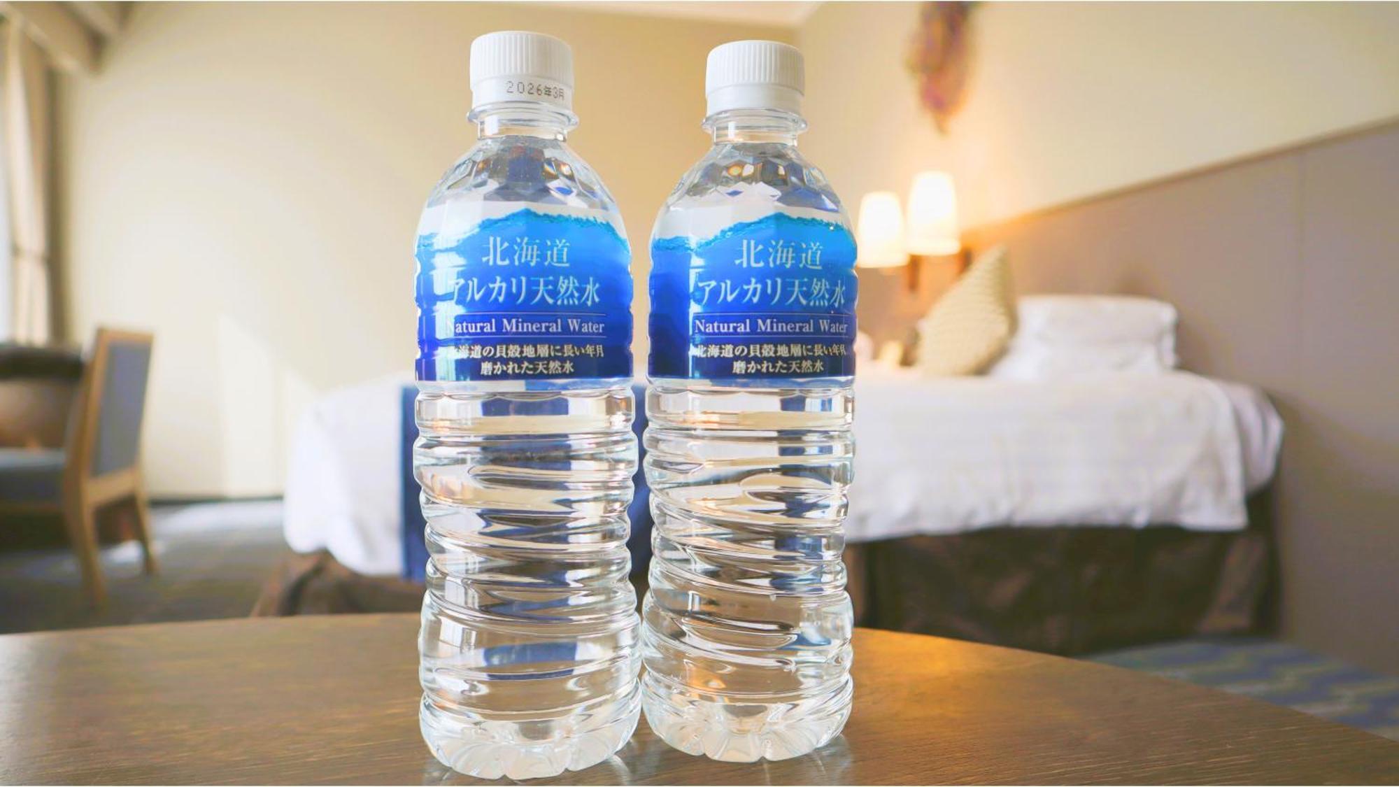 Premier Hotel Nakajima Park Sapporo Bagian luar foto Bottled water
