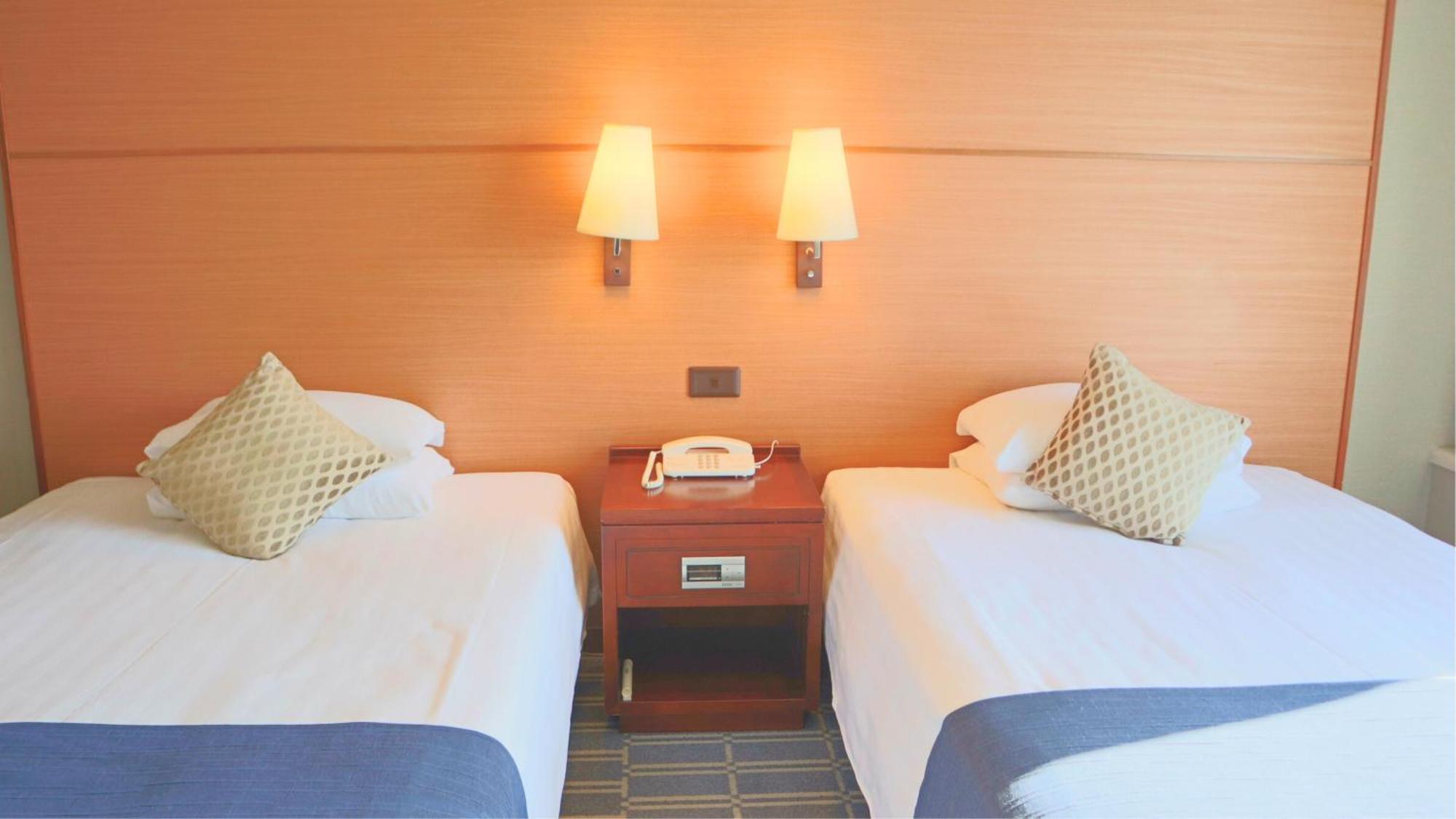 Premier Hotel Nakajima Park Sapporo Bagian luar foto A room at the hotel