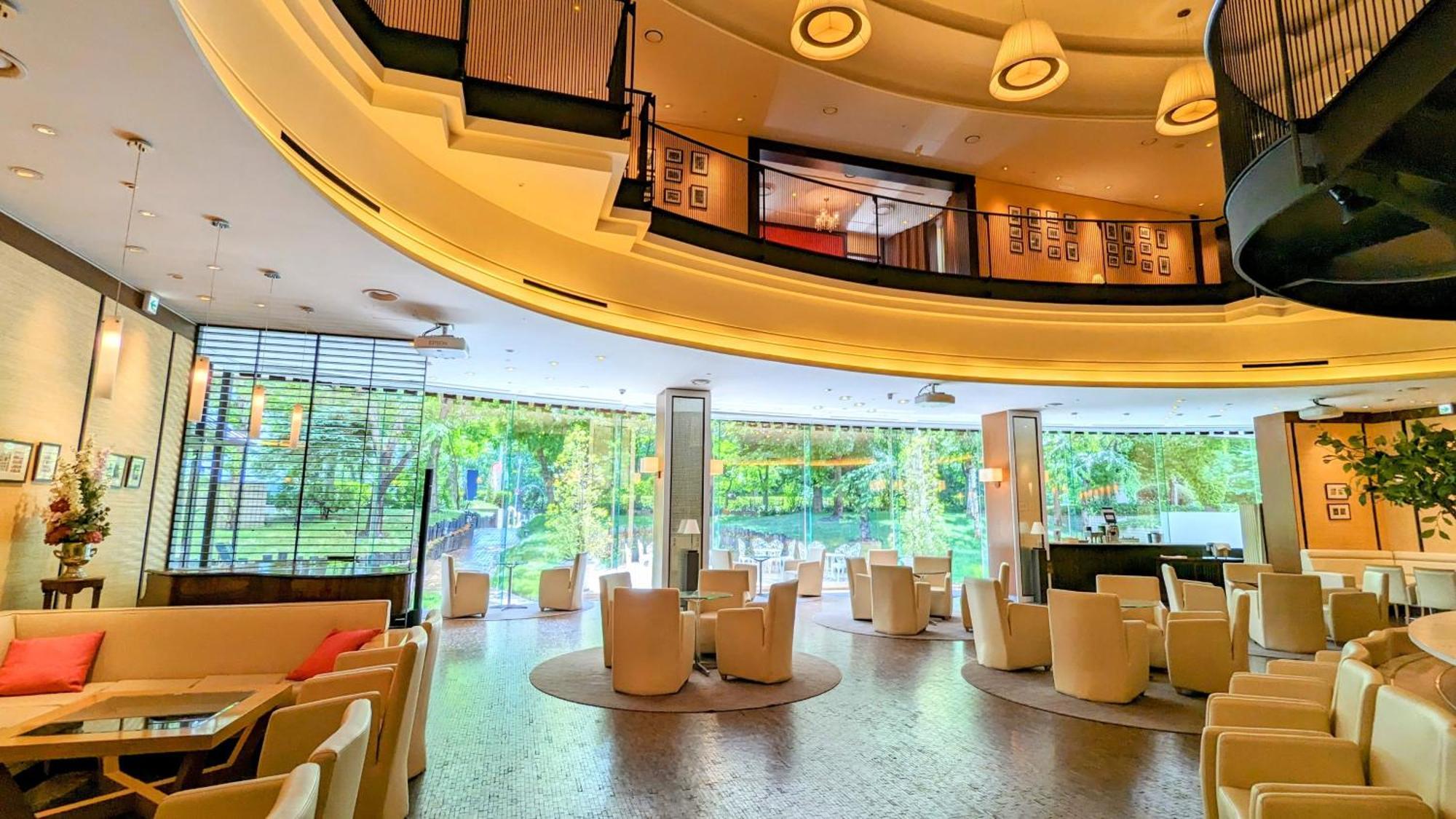 Premier Hotel Nakajima Park Sapporo Bagian luar foto The lobby of the hotel